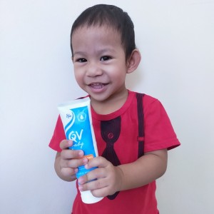 Kulit Hafiy lembab dan sihat semulajadi