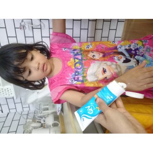 Mamacubatry QV baby moisturising cream tube